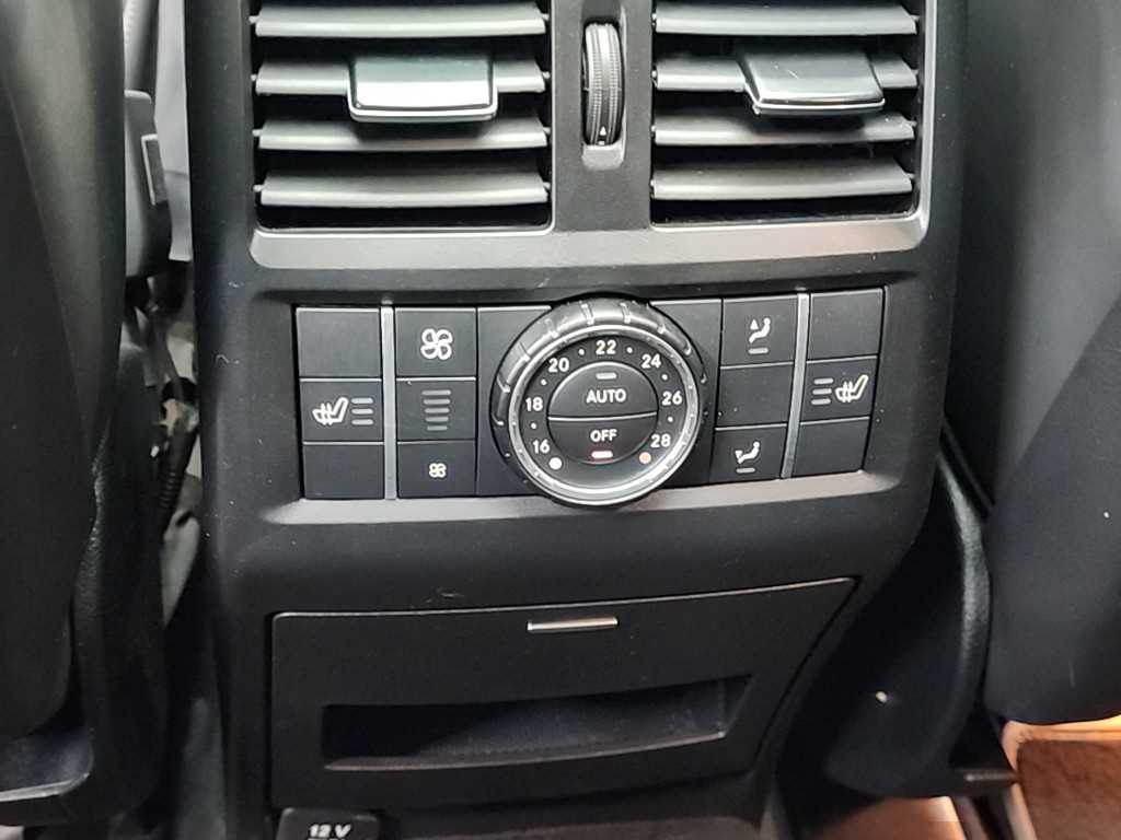 Mercedes-Benz GLE-Class — photo 13