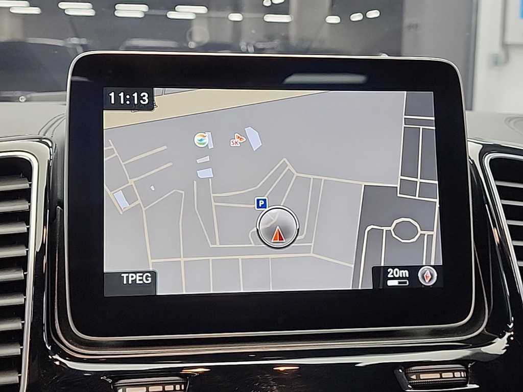 Mercedes-Benz GLE-Class — photo 15
