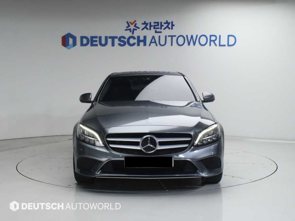 Mercedes-Benz C-Class — photo 03
