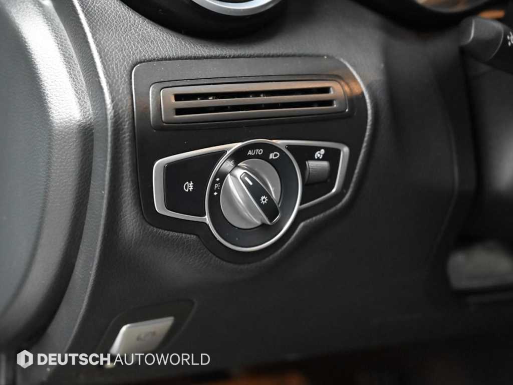 Mercedes-Benz C-Class — photo 16