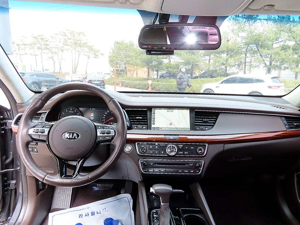 Kia K7 — photo 07