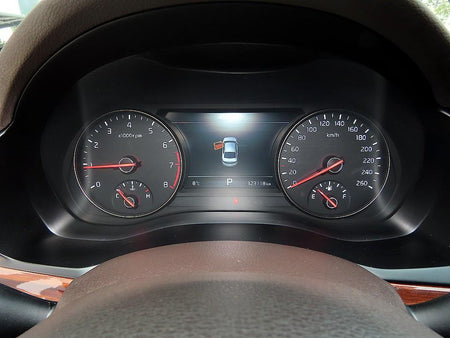 Kia K7 — photo 09