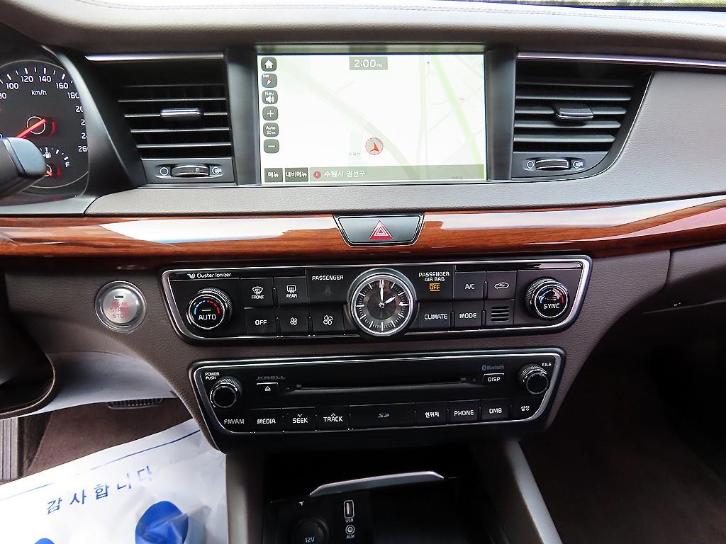 Kia K7 — photo 12