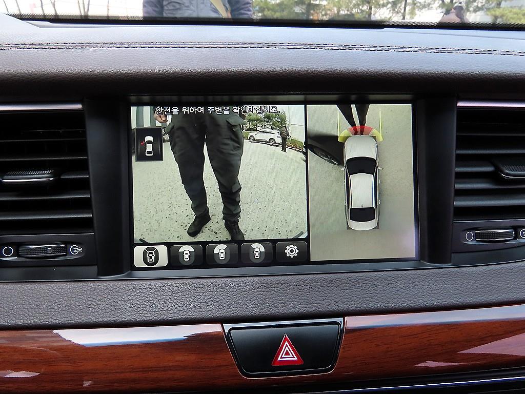 Kia K7 — photo 14