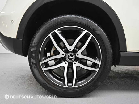 Mercedes-Benz GLA-Class — photo 05