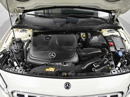 Mercedes-Benz GLA-Class — photo 06