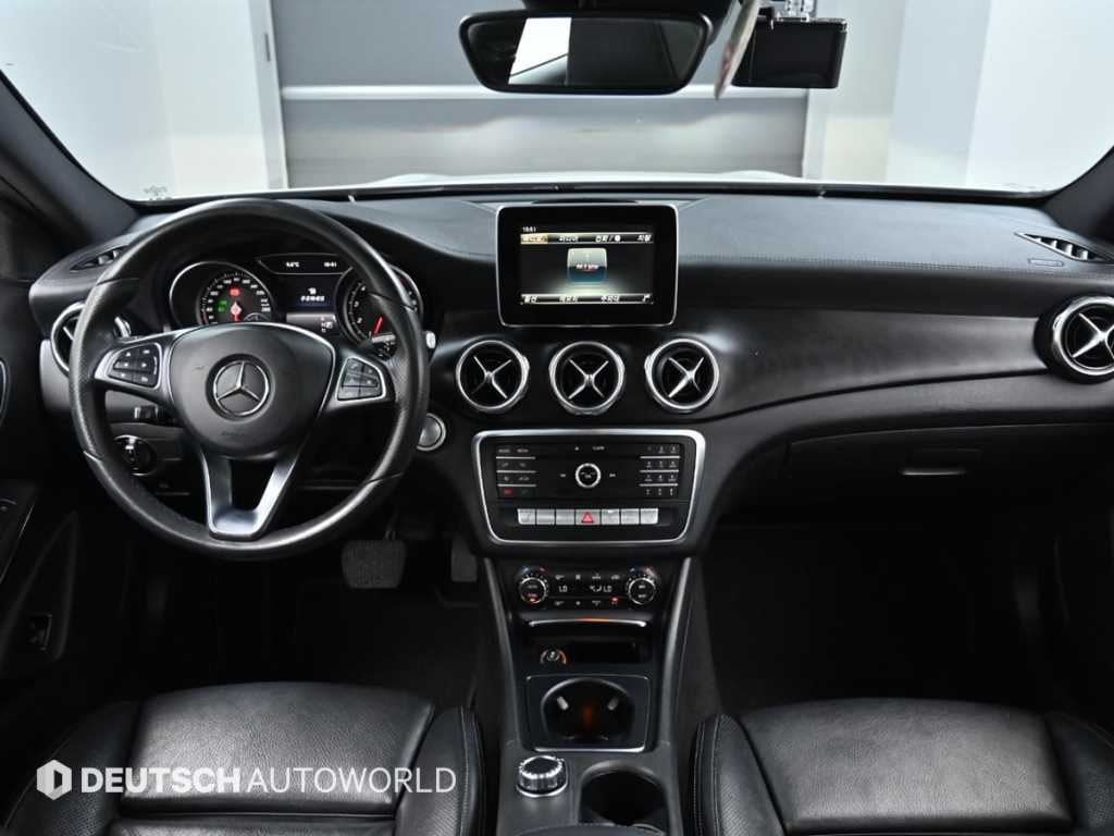 Mercedes-Benz GLA-Class — photo 07