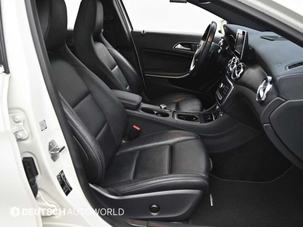 Mercedes-Benz GLA-Class — photo 10