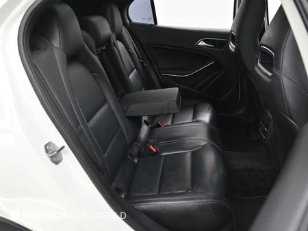 Mercedes-Benz GLA-Class — photo 12