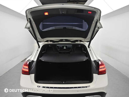 Mercedes-Benz GLA-Class — photo 19