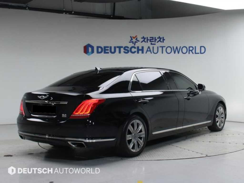 Genesis EQ900 — photo 02