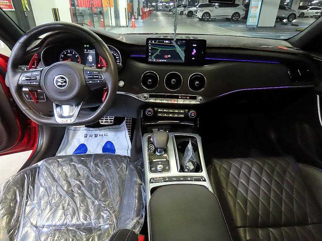 Kia Stinger — photo 10