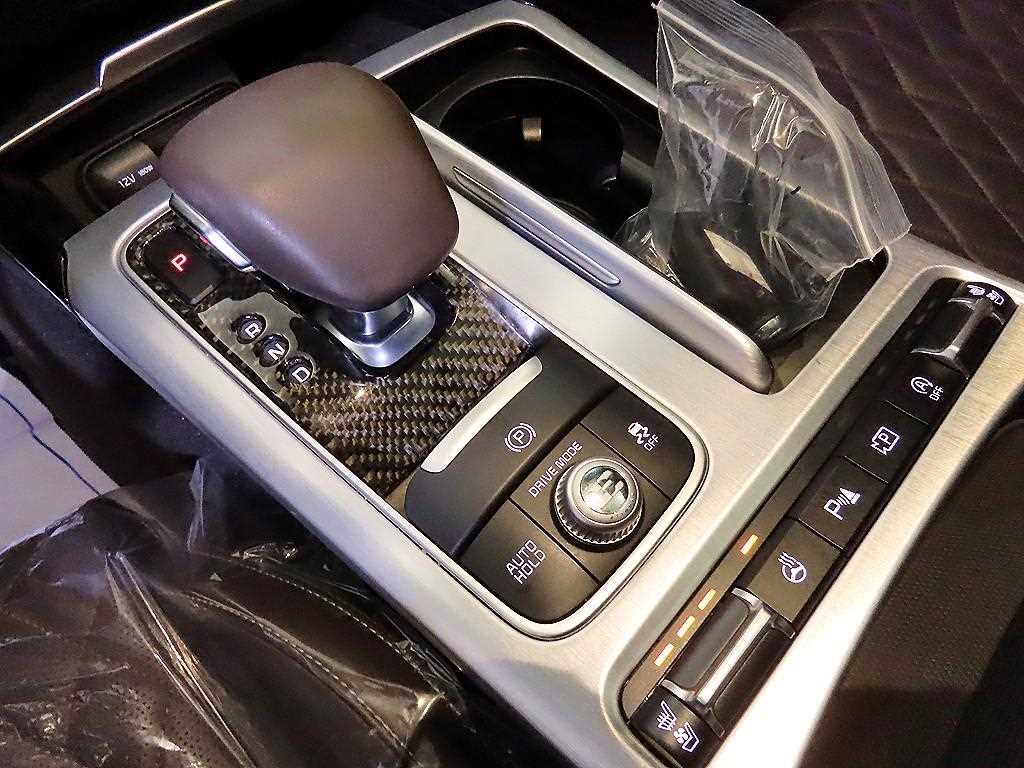 Kia Stinger — photo 12