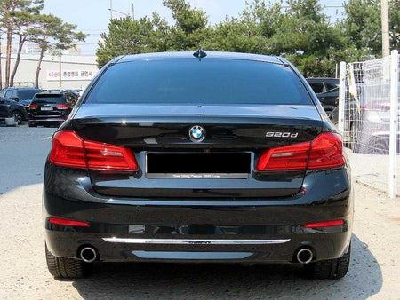 BMW 5-Series — photo 04
