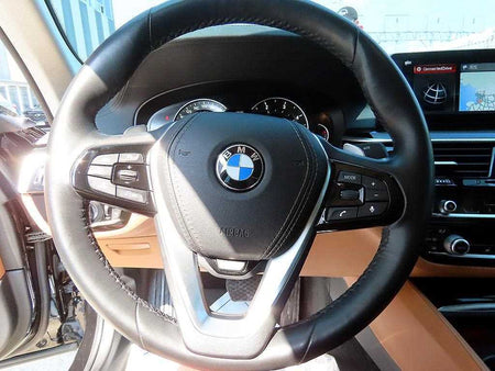 BMW 5-Series — photo 08