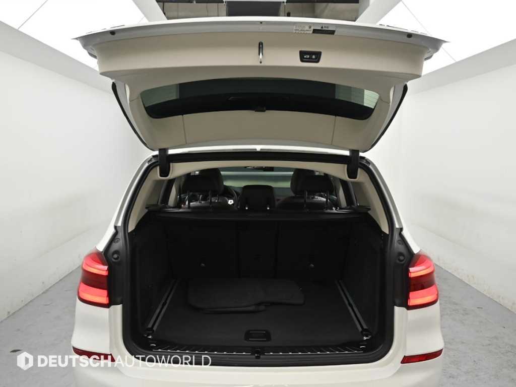 BMW X3 — photo 19