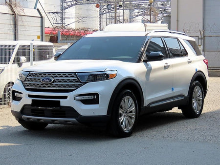 Ford Explorer — photo 02