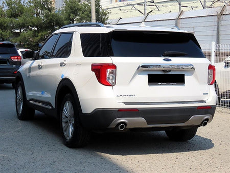 Ford Explorer — photo 03