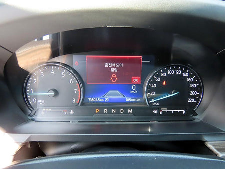 Ford Explorer — photo 09