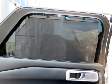 Ford Explorer — photo 14