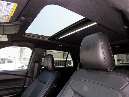 Ford Explorer — photo 16