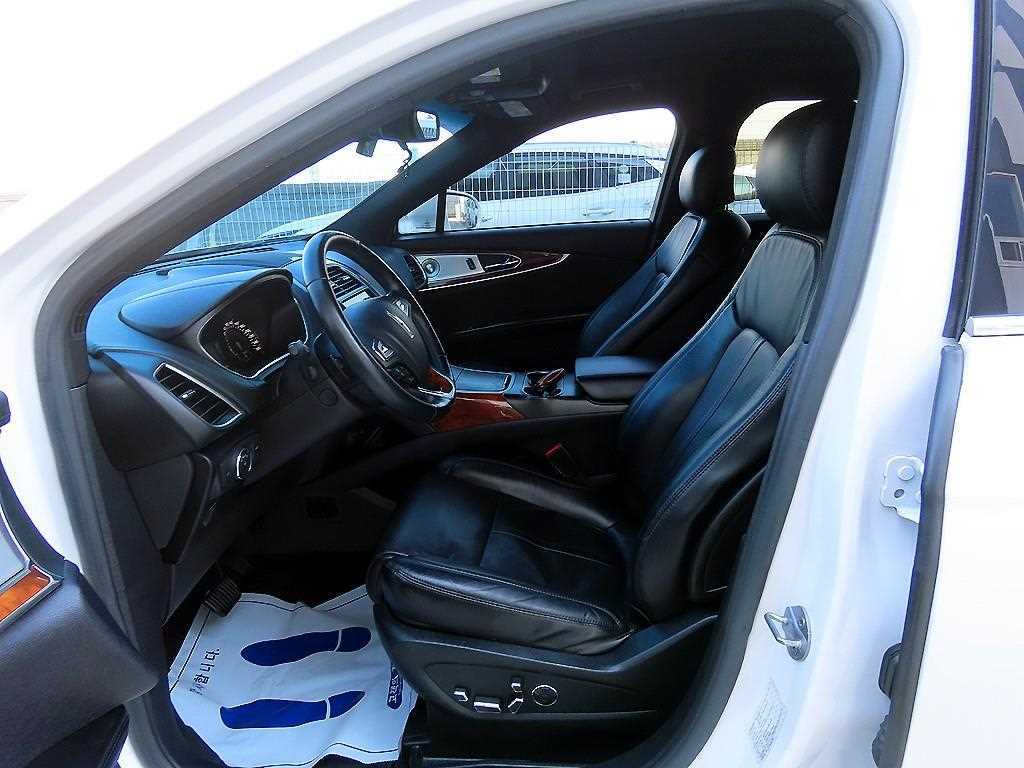 Lincoln MKX — photo 05
