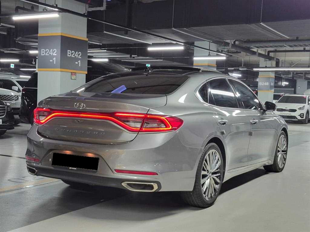 Hyundai Grandeur — photo 03