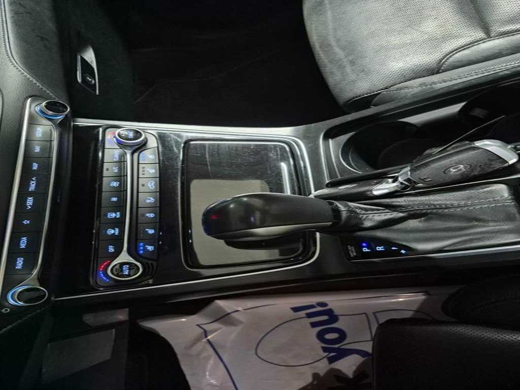 Hyundai Grandeur — photo 18