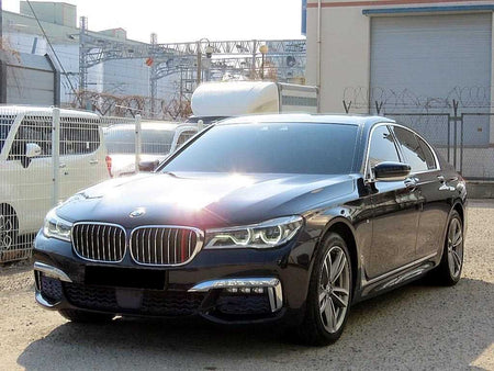 BMW 7-Series — photo 02