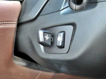 BMW 7-Series — photo 12