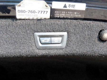 BMW 7-Series — photo 16