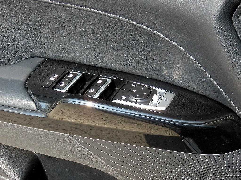 Kia K5 — photo 11