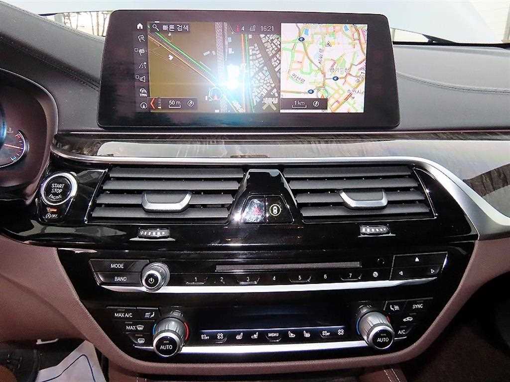 BMW Gran Turismo — photo 13