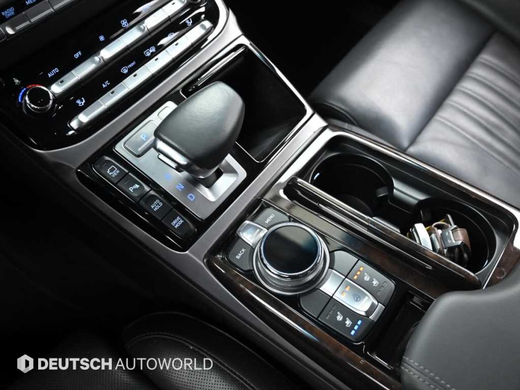 Genesis EQ900 — photo 09