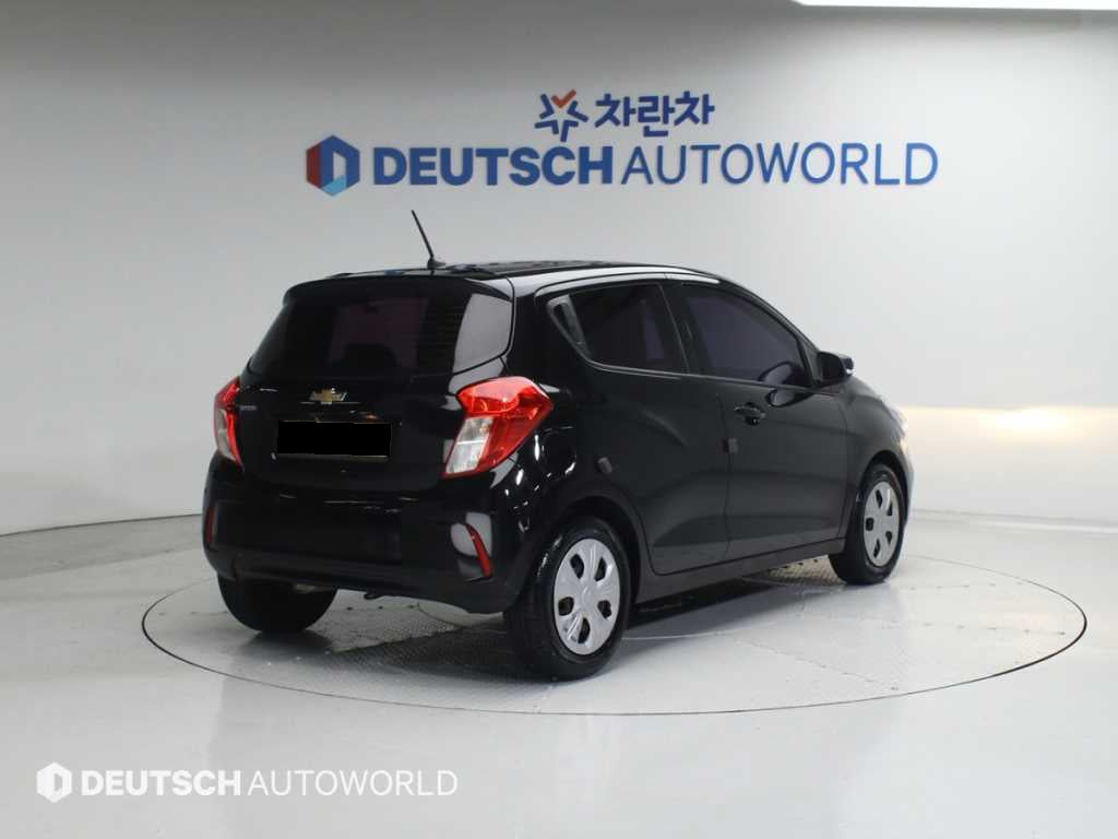 CHEVROLET Spark — photo 02