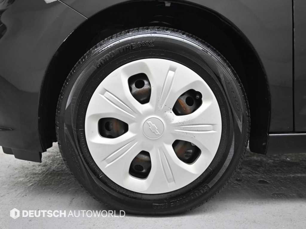 CHEVROLET Spark — photo 05