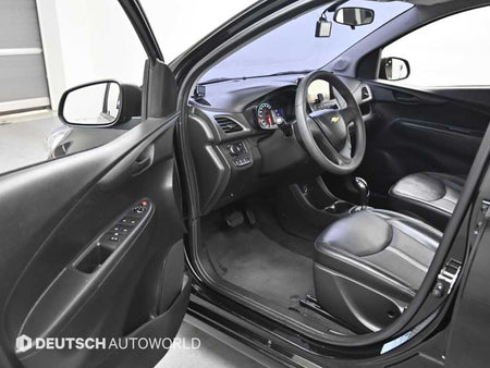 CHEVROLET Spark — photo 11