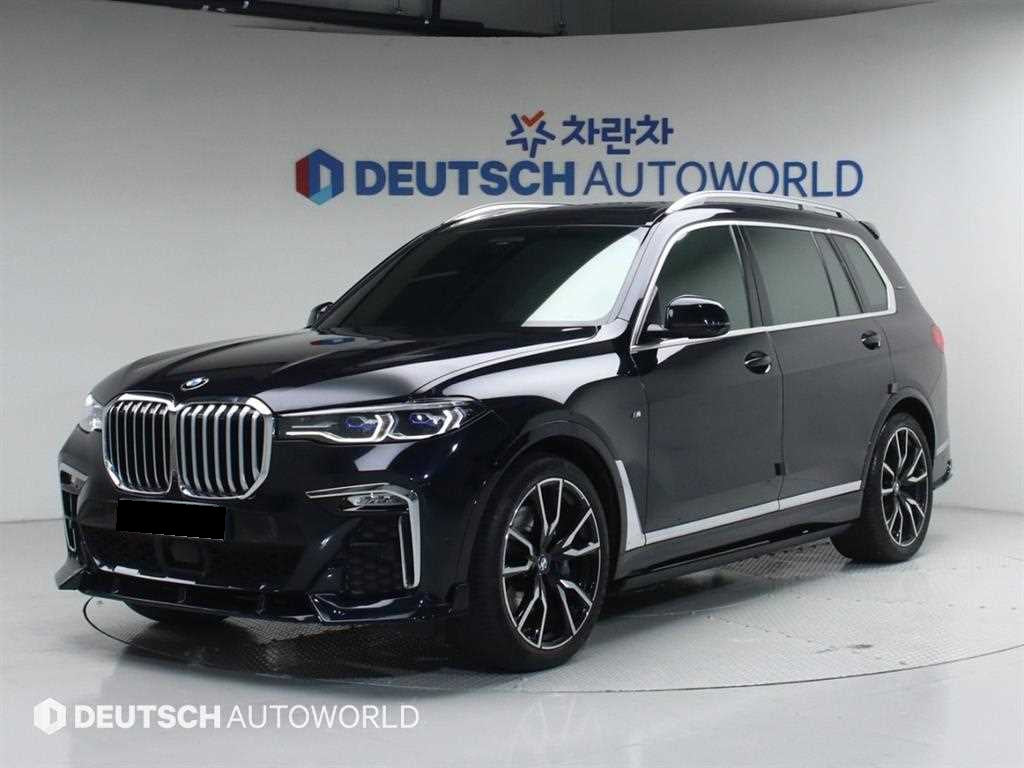 BMW X7 — photo 01
