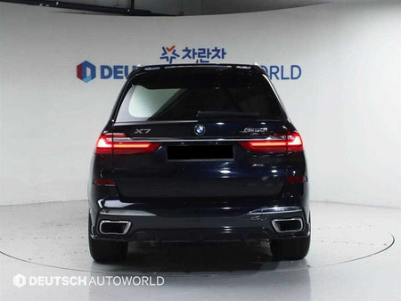 BMW X7 — photo 04