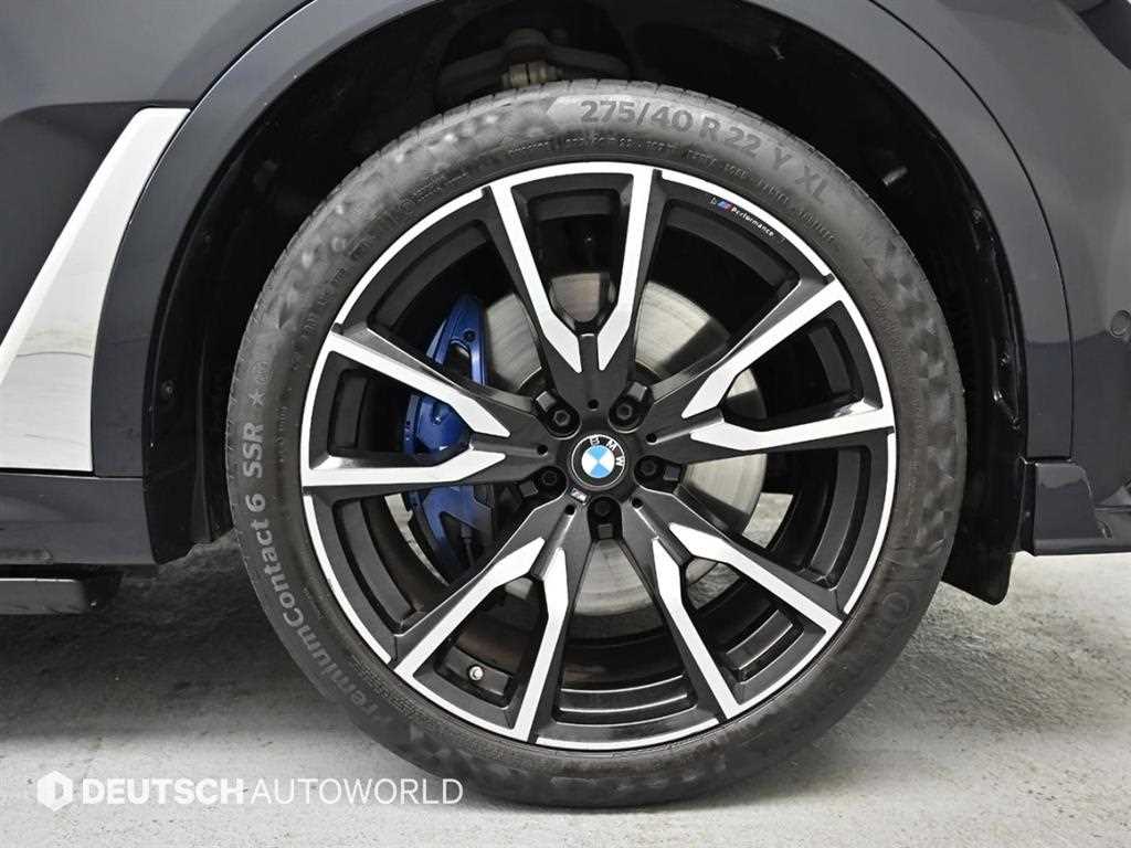 BMW X7 — photo 05