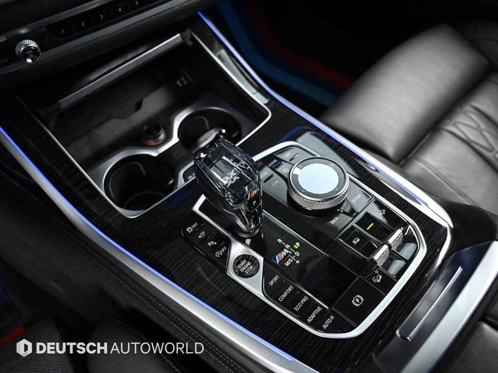 BMW X7 — photo 09