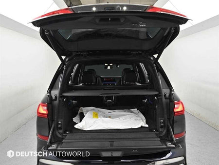 BMW X7 — photo 19