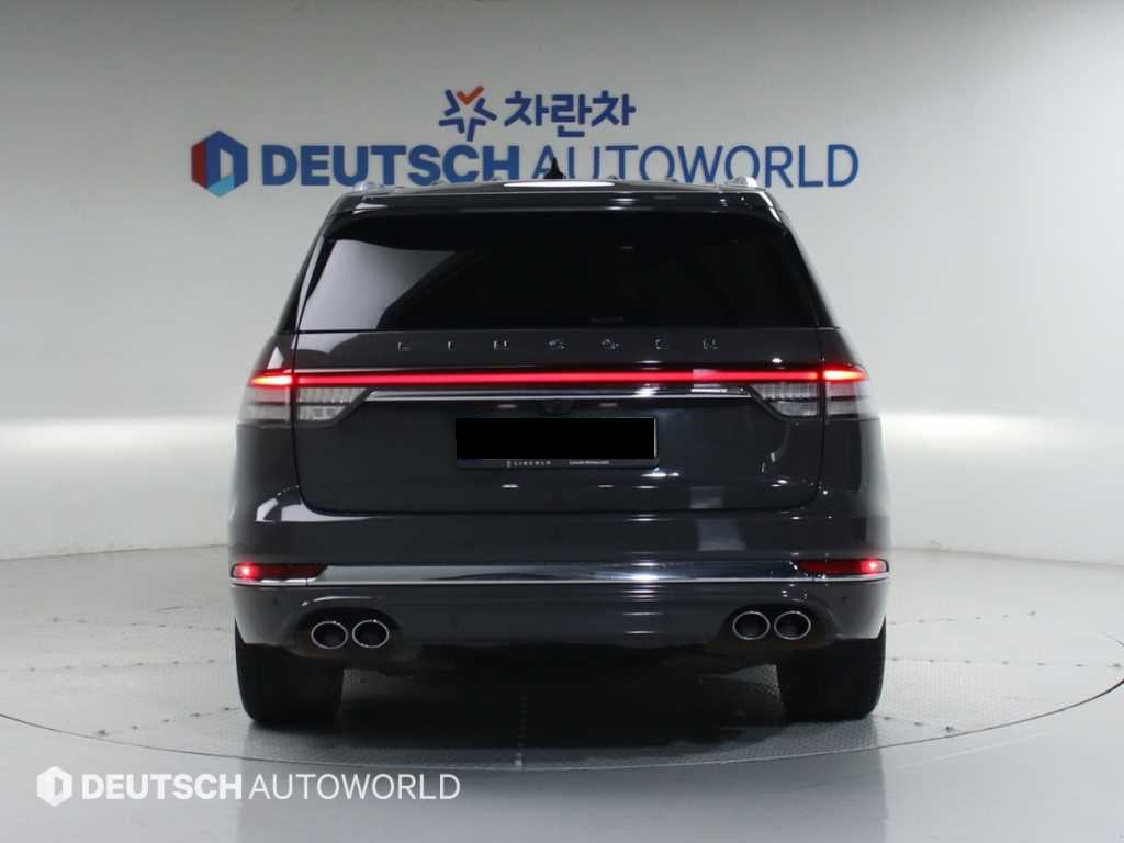 Lincoln Aviator — photo 04