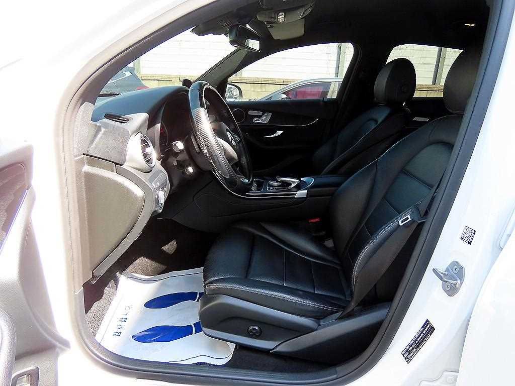 Mercedes-Benz GLC-Class — photo 05