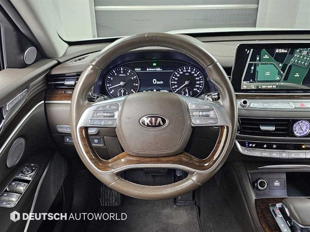 Kia K9 — photo 13