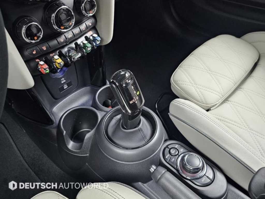 Mini Cooper — photo 09