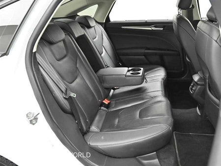 Ford Mondeo — photo 12
