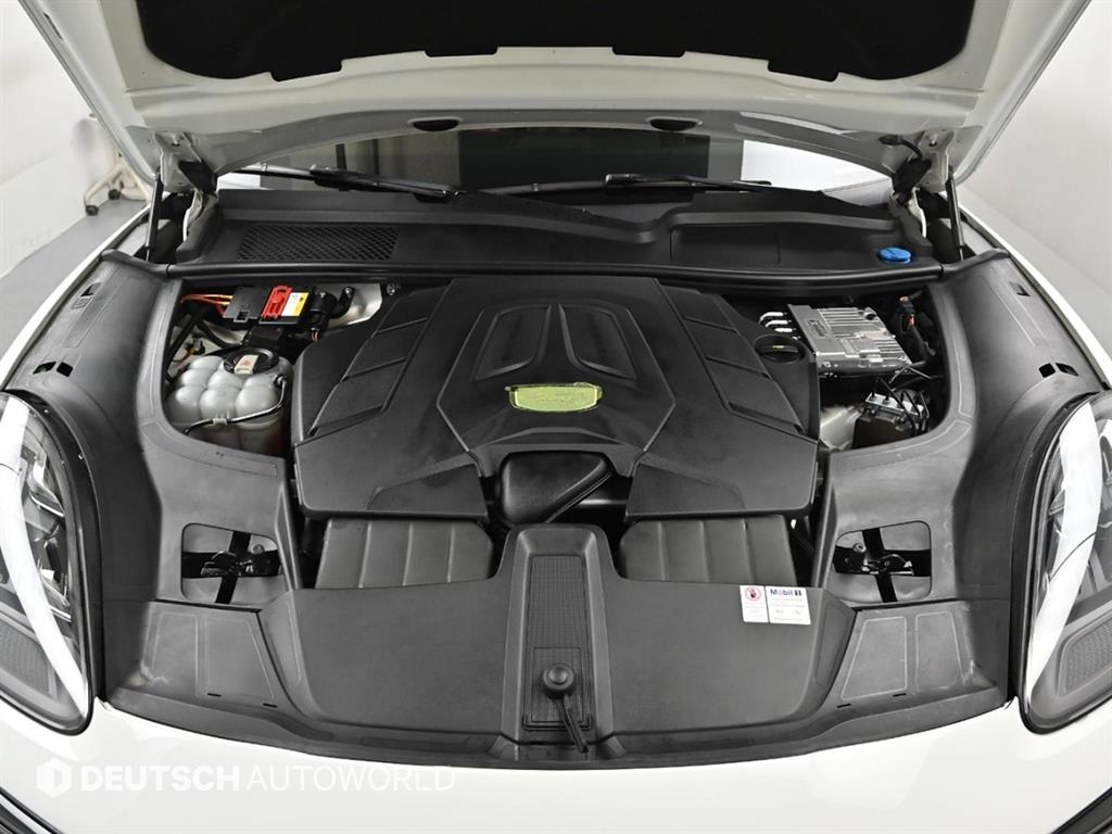 Porsche Cayenne — photo 06