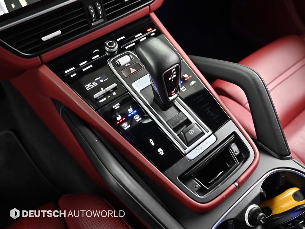 Porsche Cayenne — photo 09