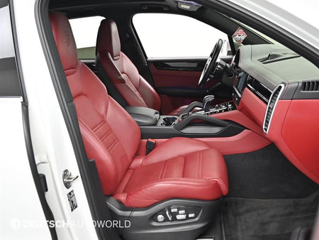 Porsche Cayenne — photo 10